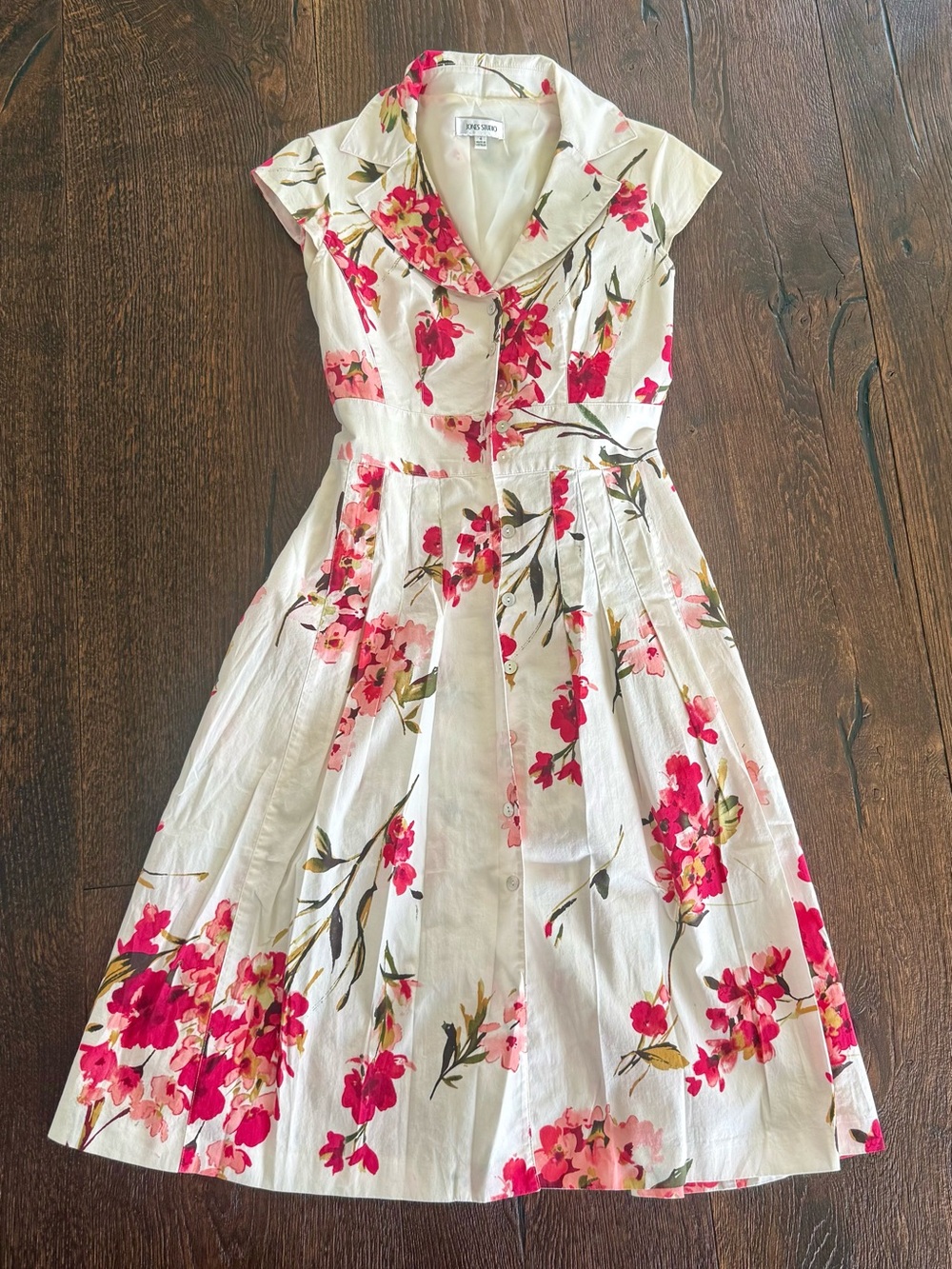 Jones Studio White Dress with Pink Floral Print